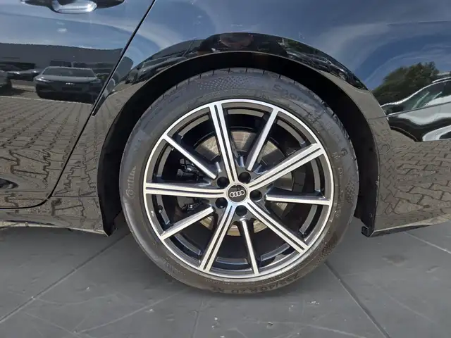 Audi S6 view 15