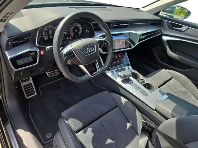 Audi S6 view 4