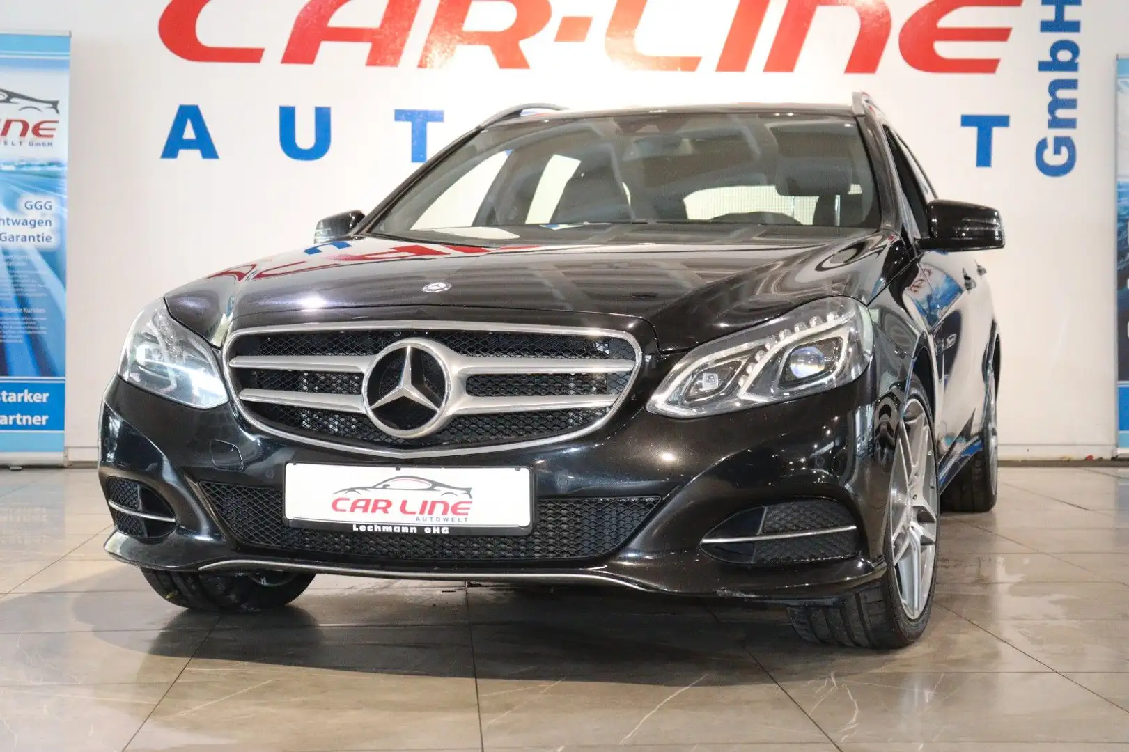 Mercedes-Benz E 350 BT T-Modell *Automatik*Navi*LED* Schwarz - 1