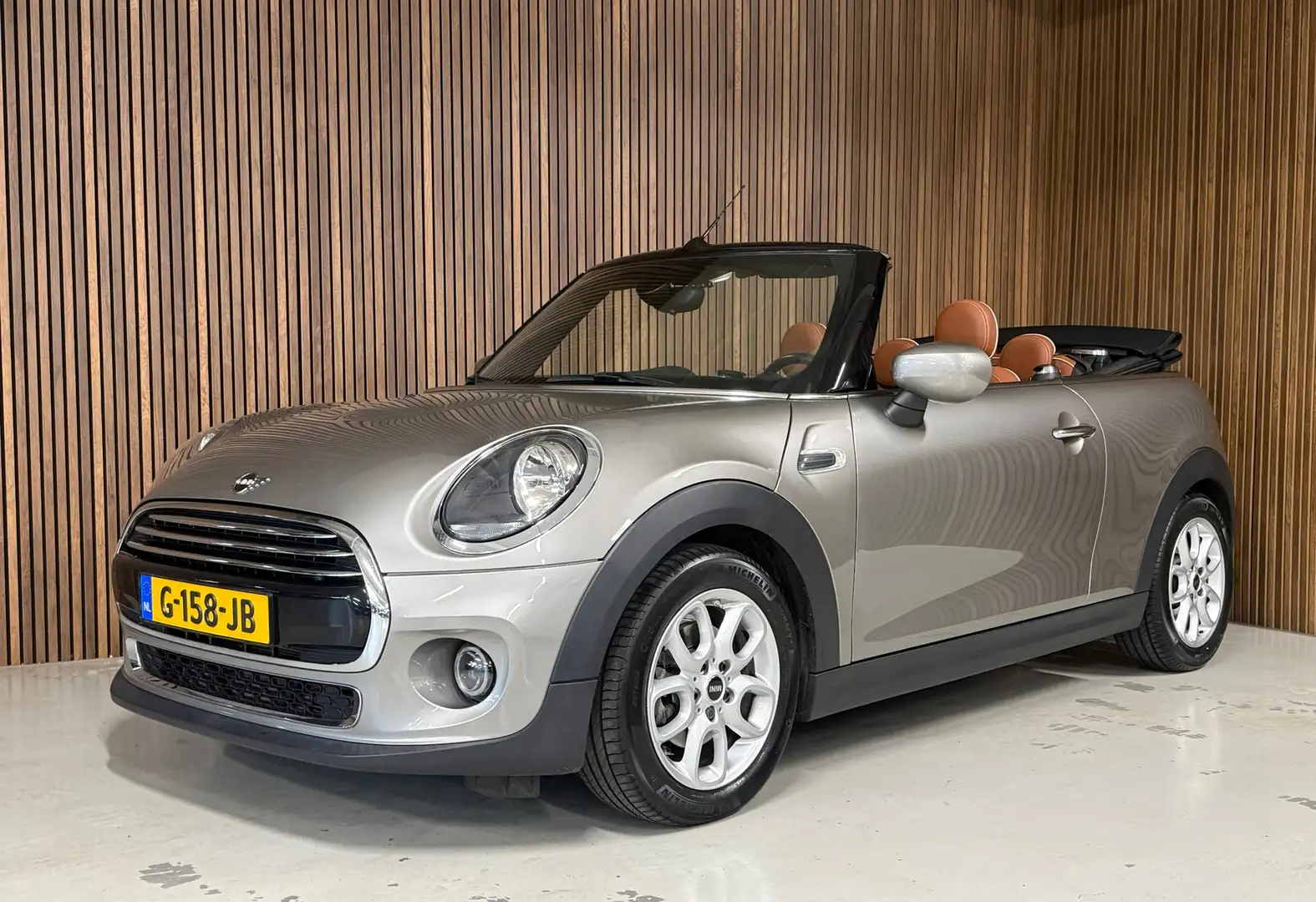 MINI Cooper Cabrio Mini 1.5 Gris - 1