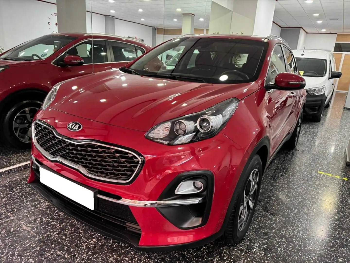 Kia Sportage 1.6 CRDi Drive 4x2 115 Burdeos - 1