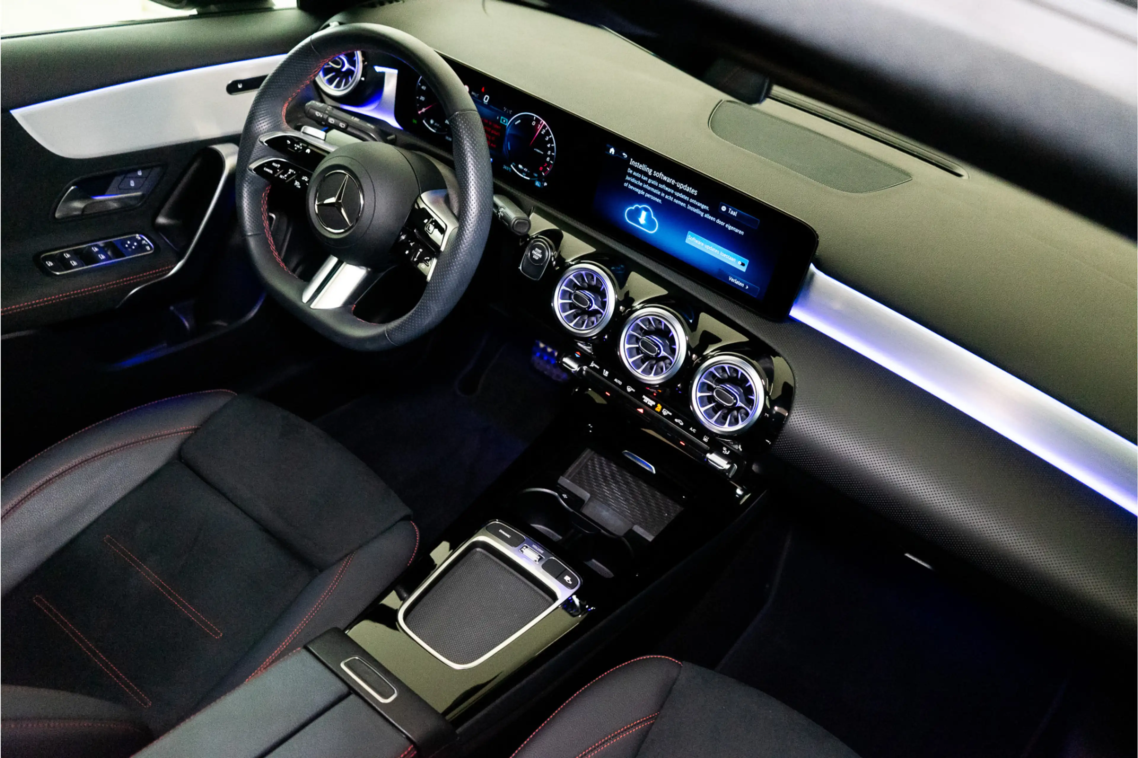 Mercedes-Benz A 250 e Premium AMG Facelift 218PK | Pano | Sfeer | Keyl — photo 21