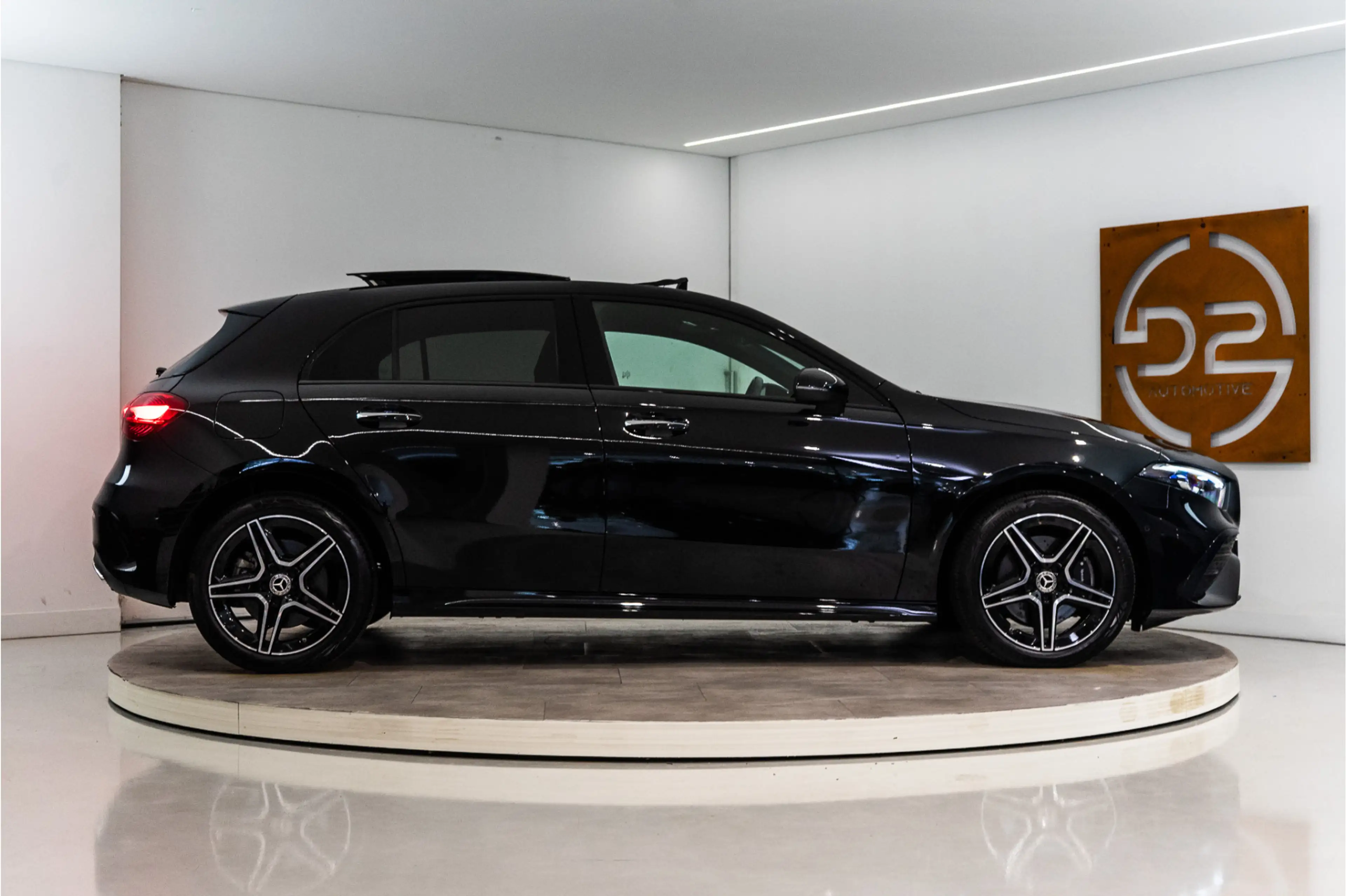 Mercedes-Benz A 250 e Premium AMG Facelift 218PK | Pano | Sfeer | Keyl — photo 6