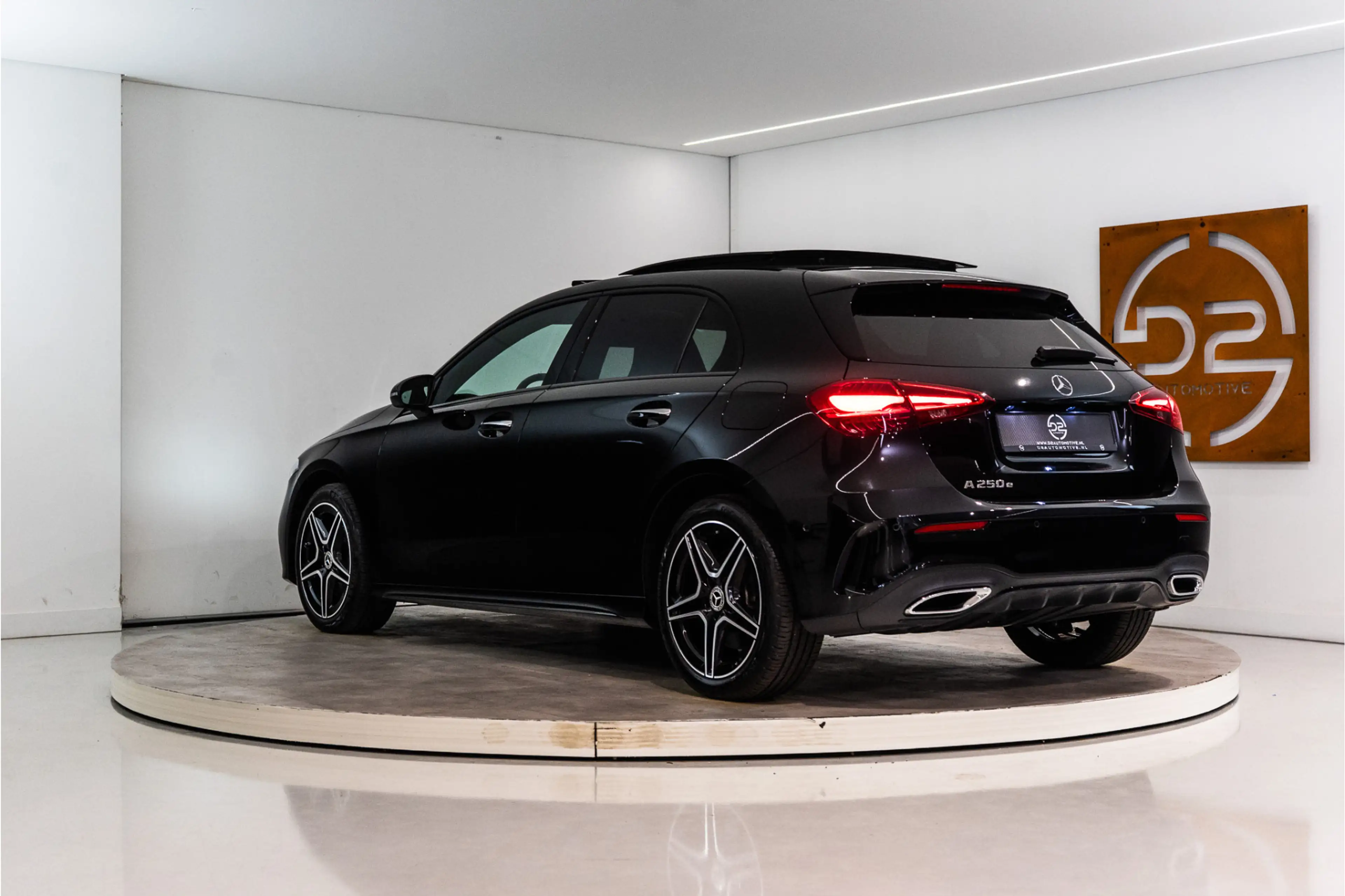 Mercedes-Benz A 250 e Premium AMG Facelift 218PK | Pano | Sfeer | Keyl — photo 3
