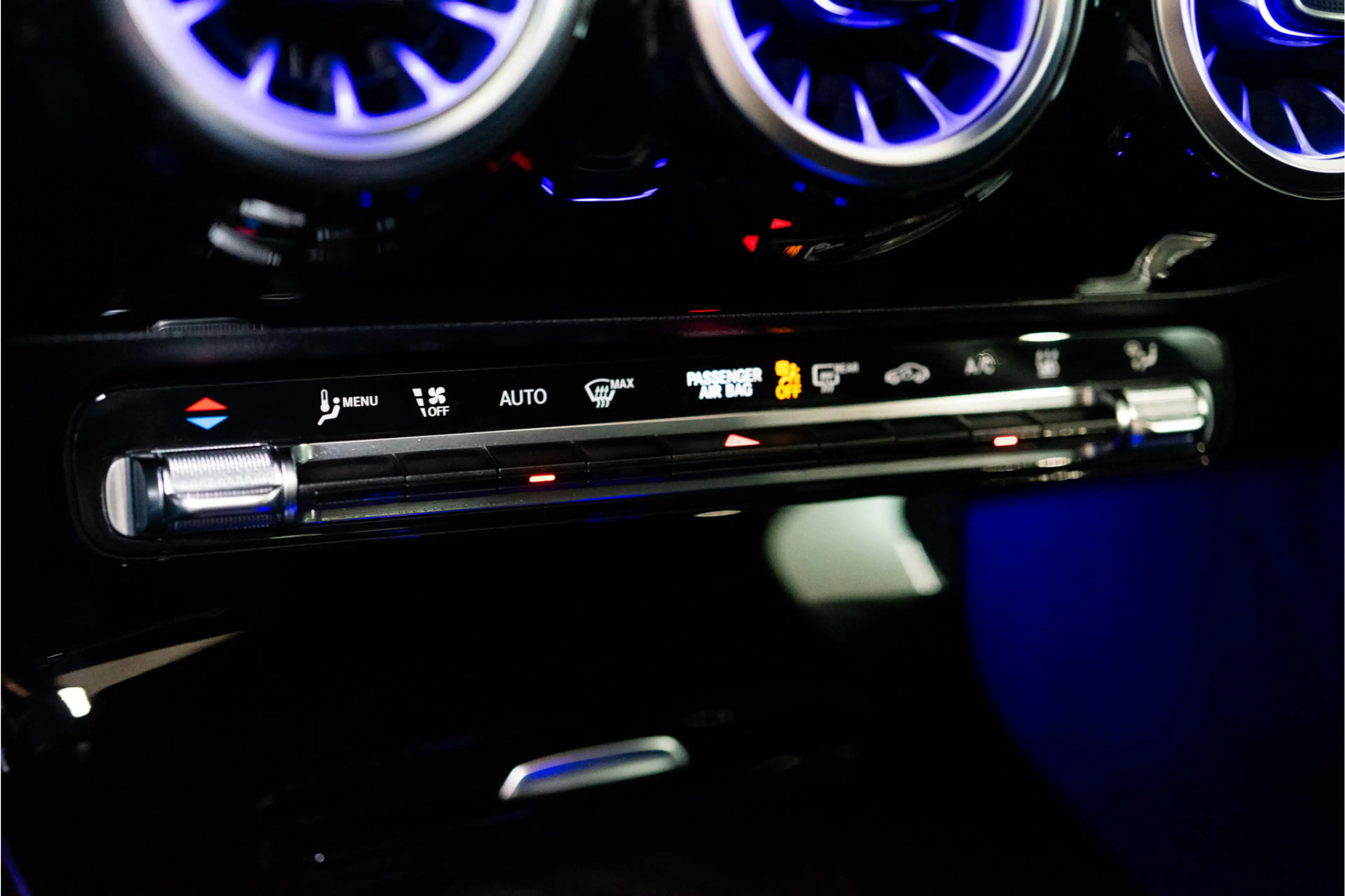 Mercedes-Benz A 250 e Premium AMG Facelift 218PK | Pano | Sfeer | Keyl — photo 40