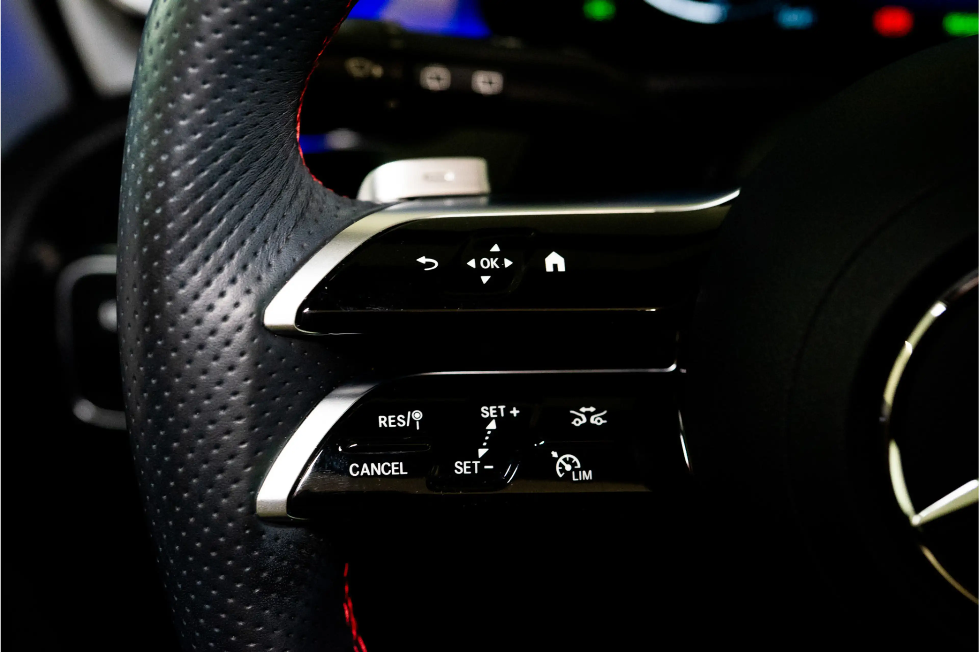 Mercedes-Benz A 250 e Premium AMG Facelift 218PK | Pano | Sfeer | Keyl — photo 29