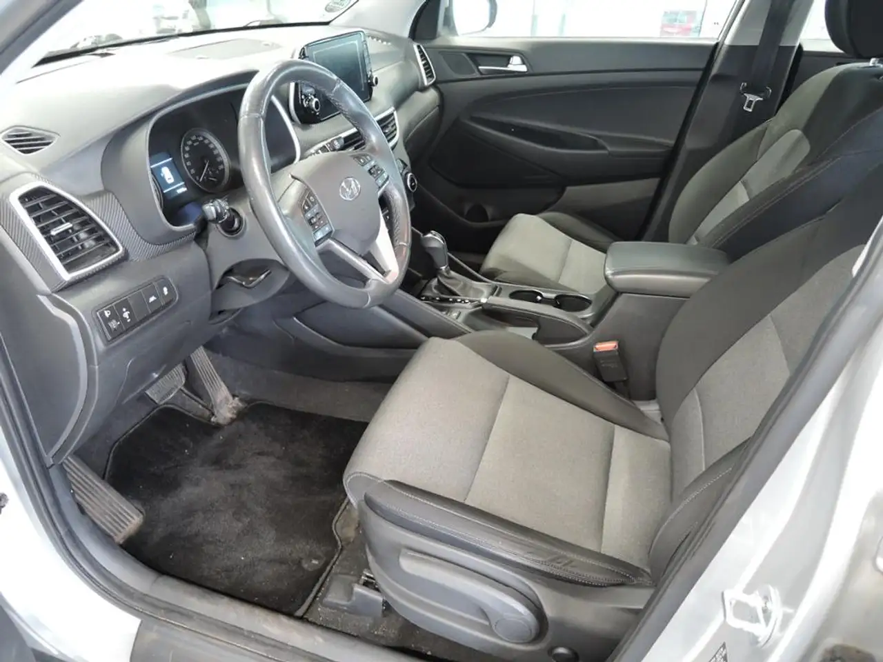 Hyundai TUCSON 1.6 GDI — photo 3 sur 7
