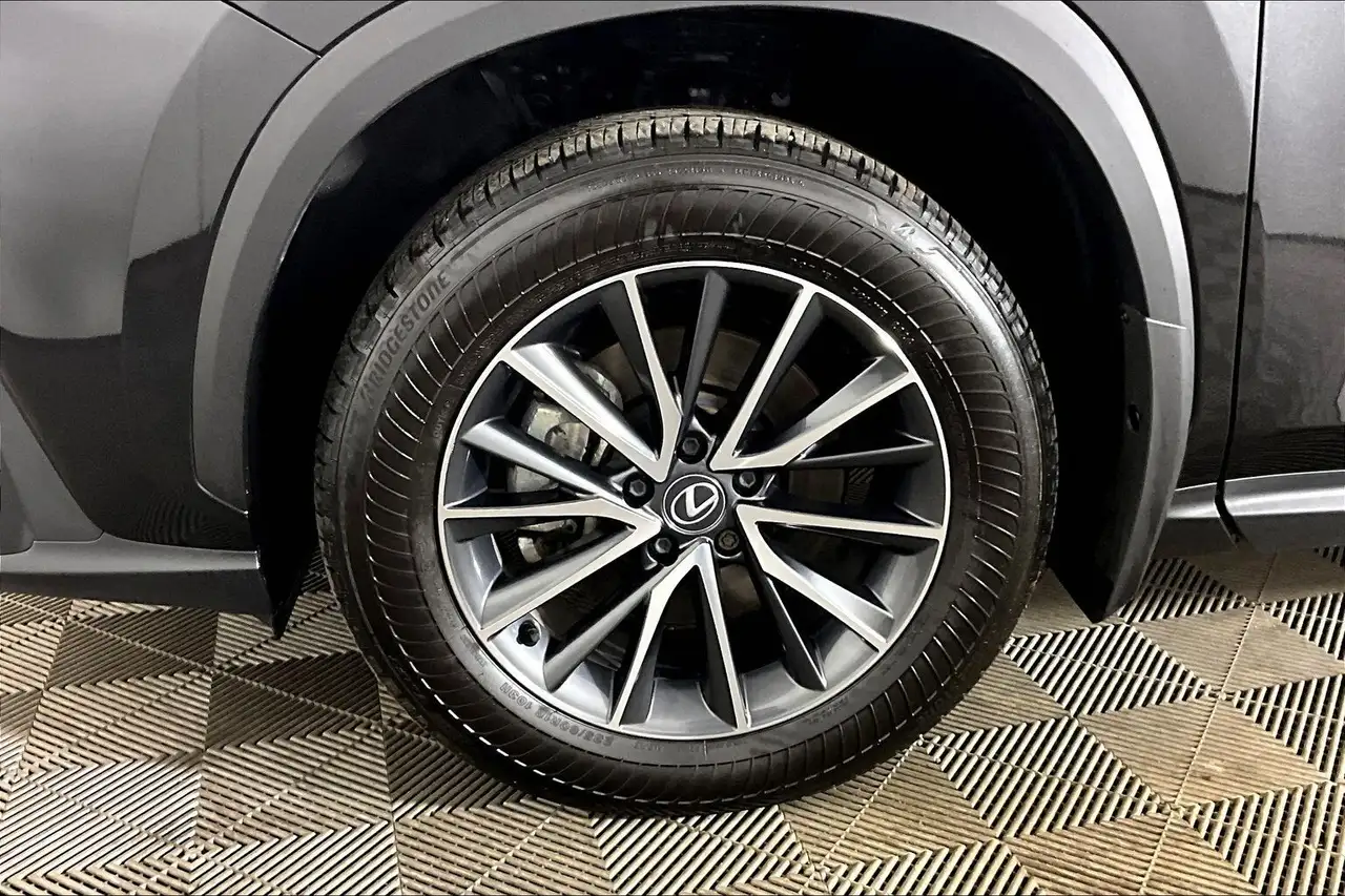 Lexus NX снимка Lexus NX