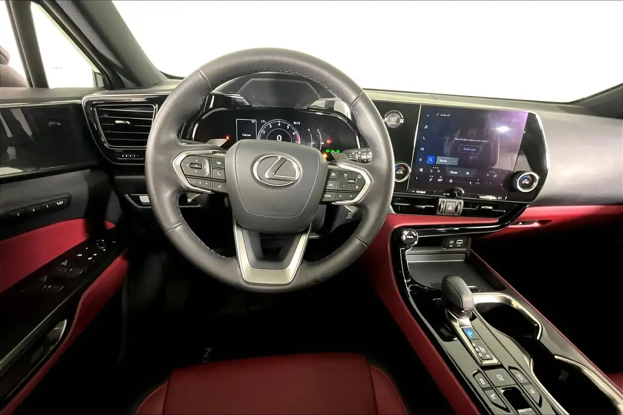 Lexus NX снимка Lexus NX