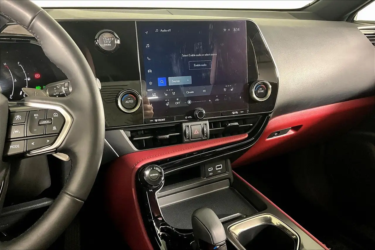 Lexus NX снимка Lexus NX
