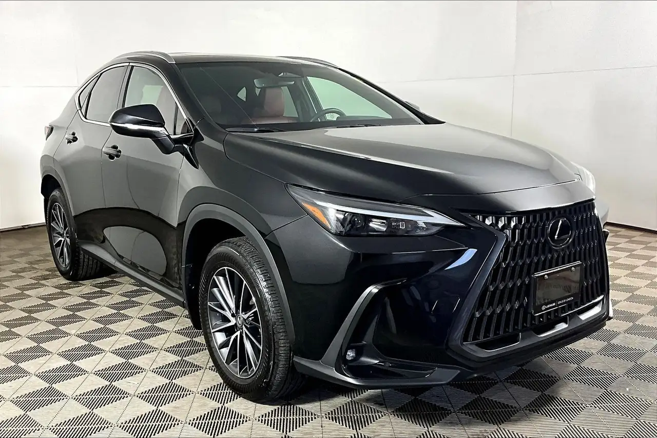 Lexus NX снимка Lexus NX