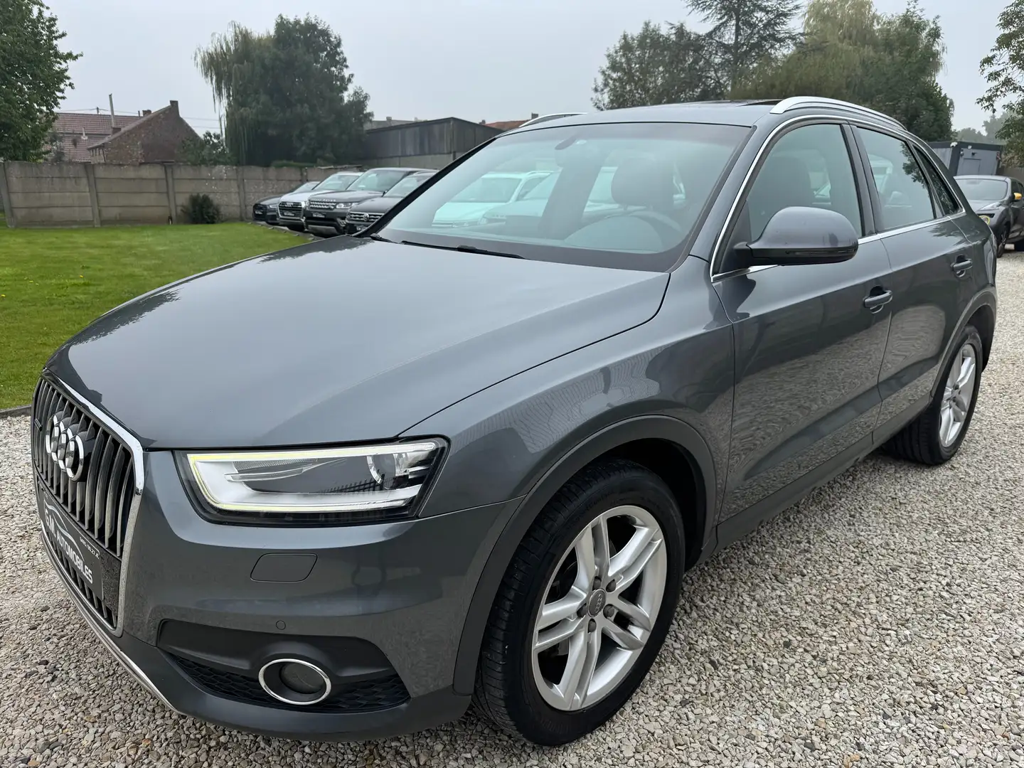 Audi Q3 Q3 2.0 TFSI Quattro S tronic*TOIT PANO*CUIR*XENON* Grijs - 1