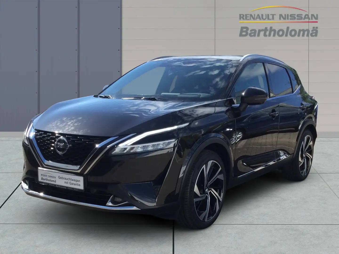 Nissan Qashqai Tekna+ 1.3 DIG-T 4x4 MHEV Xtronic Schwarz - 1