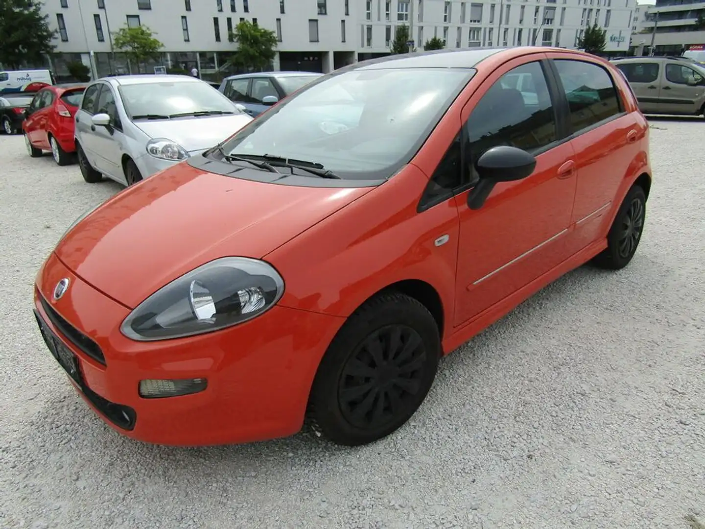 Fiat Punto Easy Zwart - 1