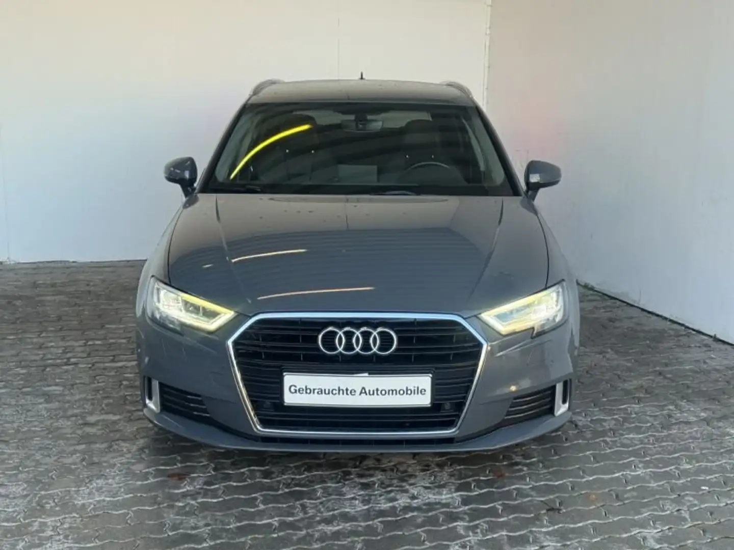 Audi A3 30 TDI Sportback Navi.LED.FK.Sitz+Standheiz Grau - 2