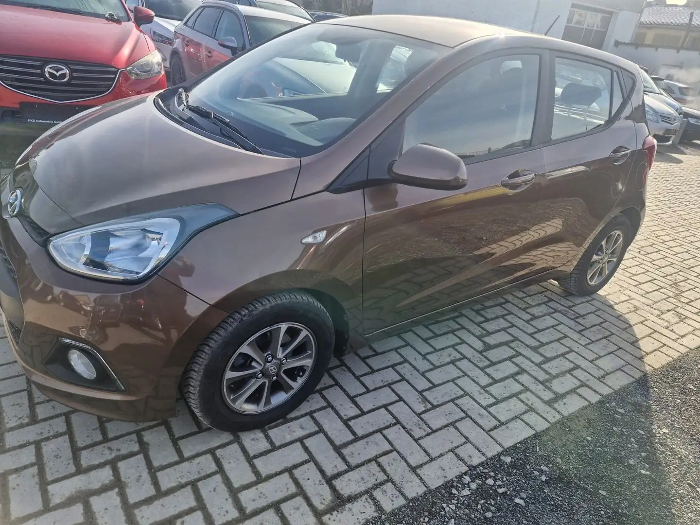 Hyundai i10 YES! Braun - 1