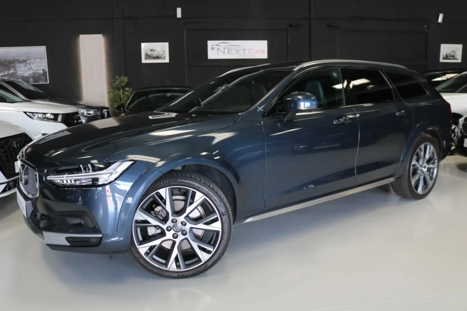 Volvo V90 Cross Country B5 Pro AWD Aut. Azul - 1