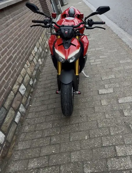 Ducati Streetfighter - foto 3