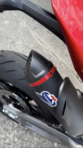 Ducati Streetfighter - foto 2