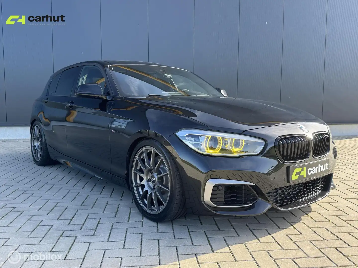 BMW 135 1-serie M135i xDrive Zwart - 2