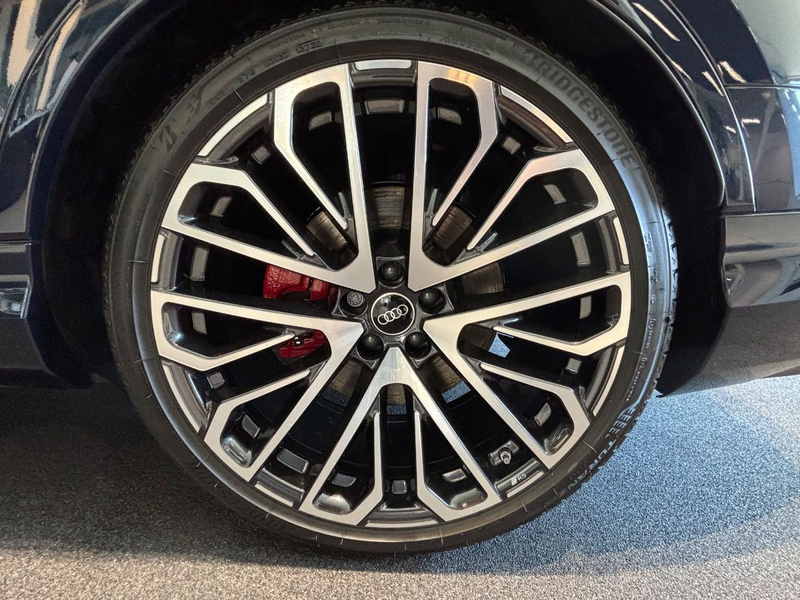 Audi Q7 S line TFSI e quattro tiptronic — photo 14