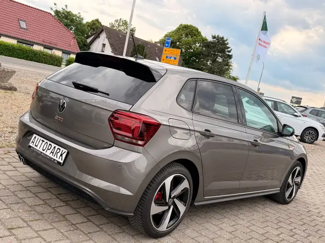 Volkswagen Polo view 6