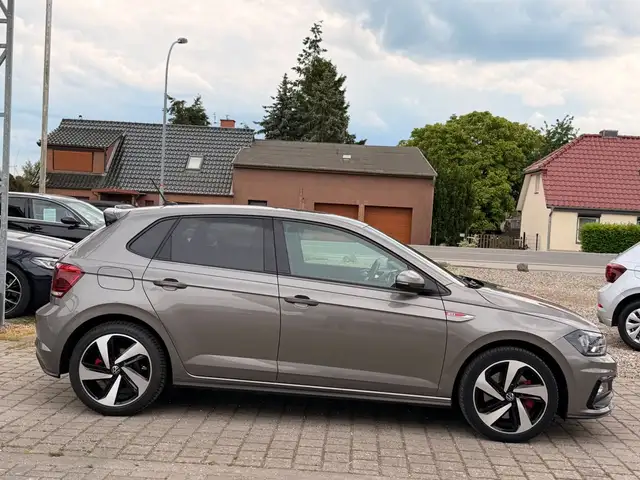 Volkswagen Polo view 7