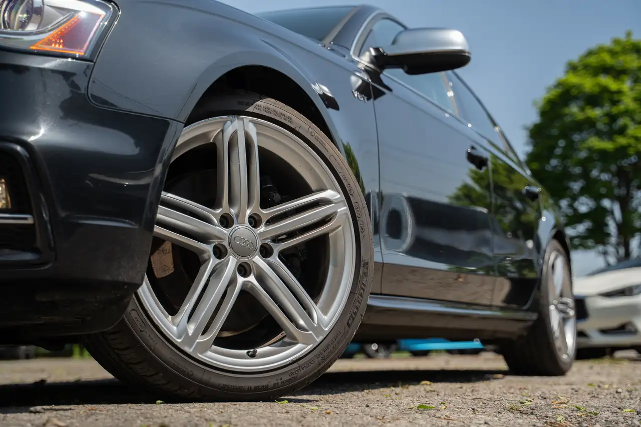 Audi S4 снимка Audi S4