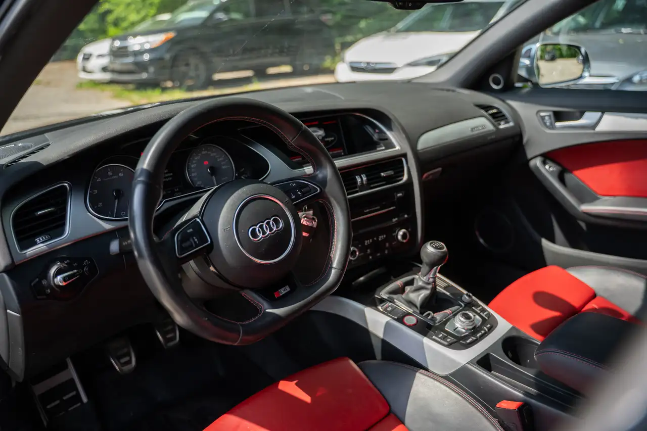 Audi S4 снимка Audi S4