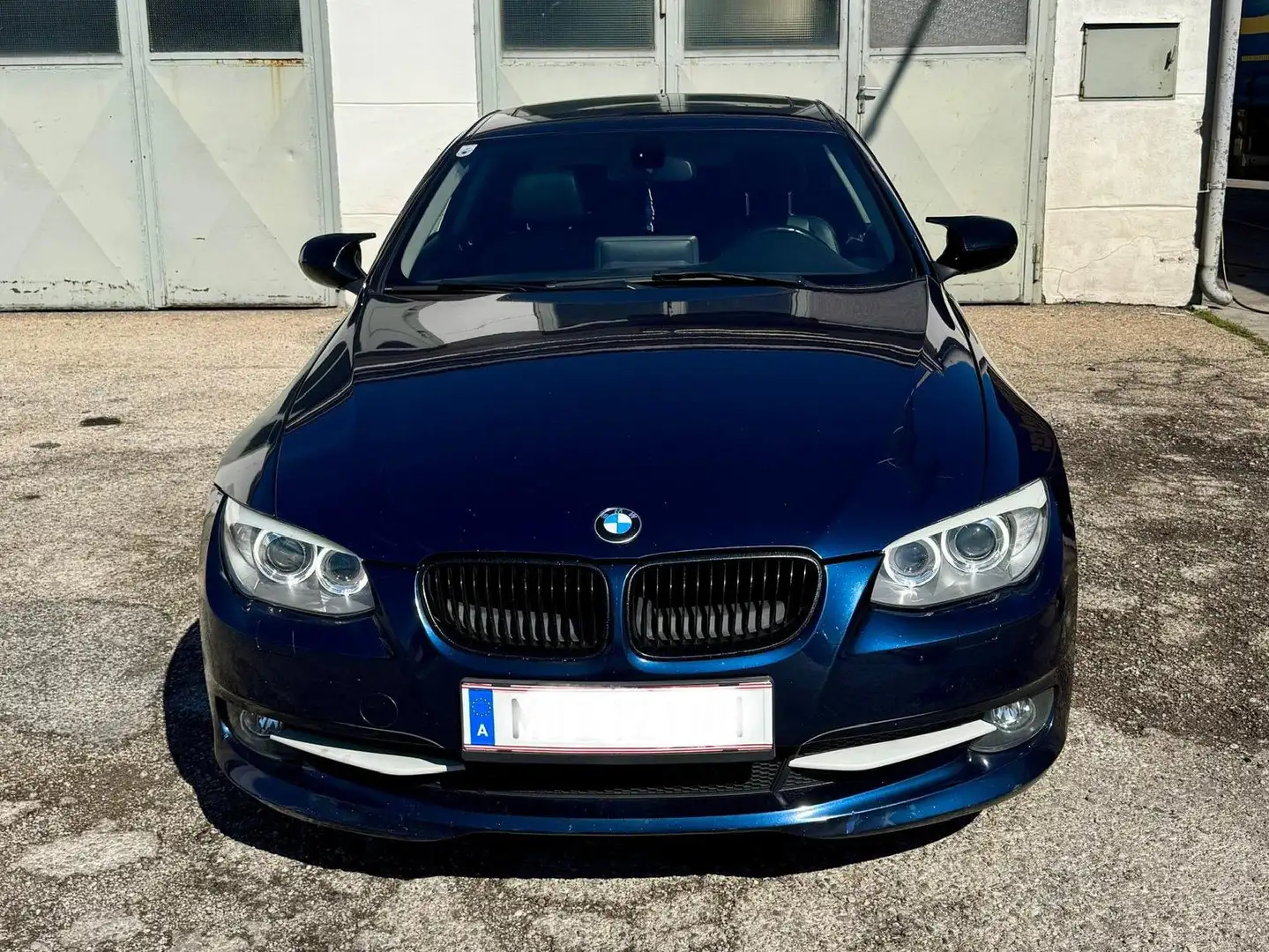 BMW 335 335i Coupé DKG Blau - 1