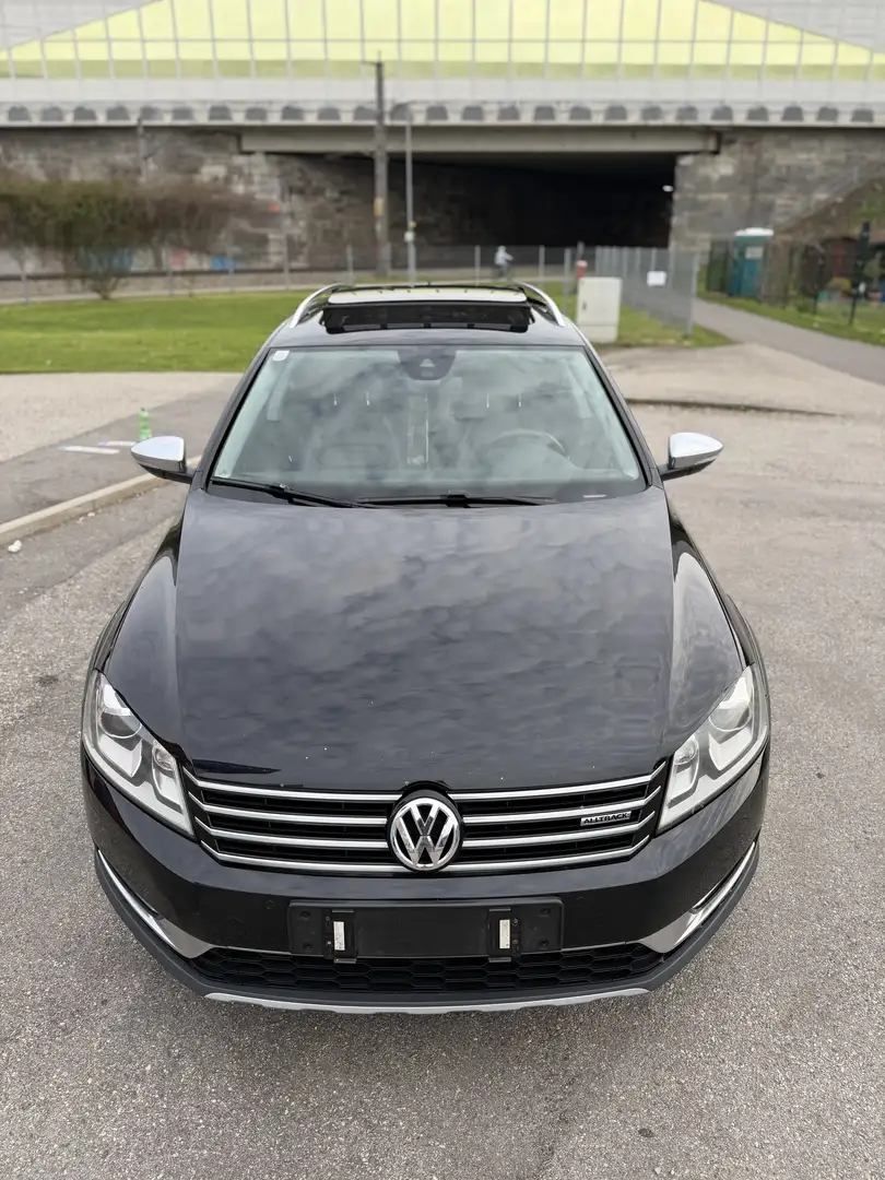 Volkswagen Passat Alltrack Schwarz - 2