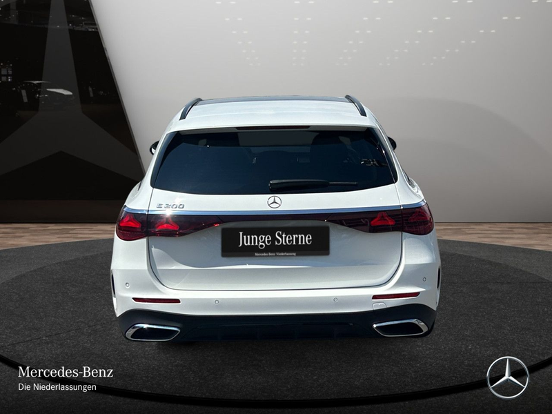 Mercedes-Benz E 200 T AMG Pano Distr+ LED AHK Night Kamera PTS — photo 9
