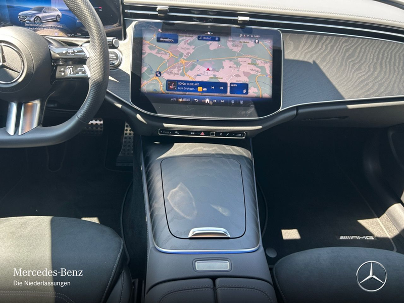 Mercedes-Benz E 200 T AMG Pano Distr+ LED AHK Night Kamera PTS — photo 15