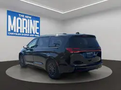 Chrysler Pacifica 2027