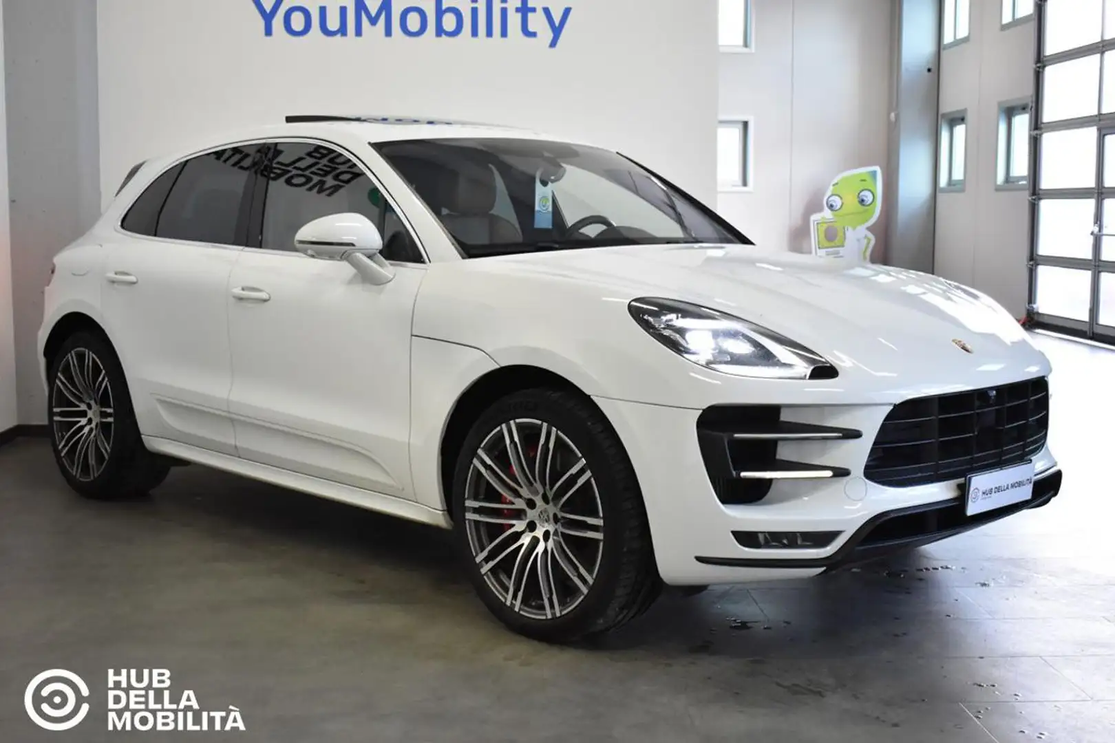 Porsche Macan 3.6 Turbo Performance Fehér - 2