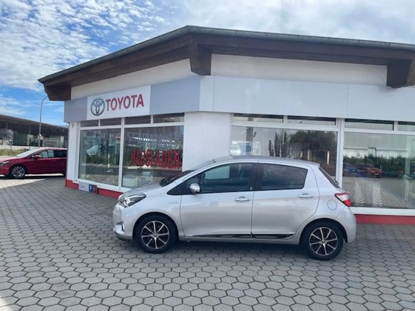 Toyota Yaris Hybrid Team D Argent - 2