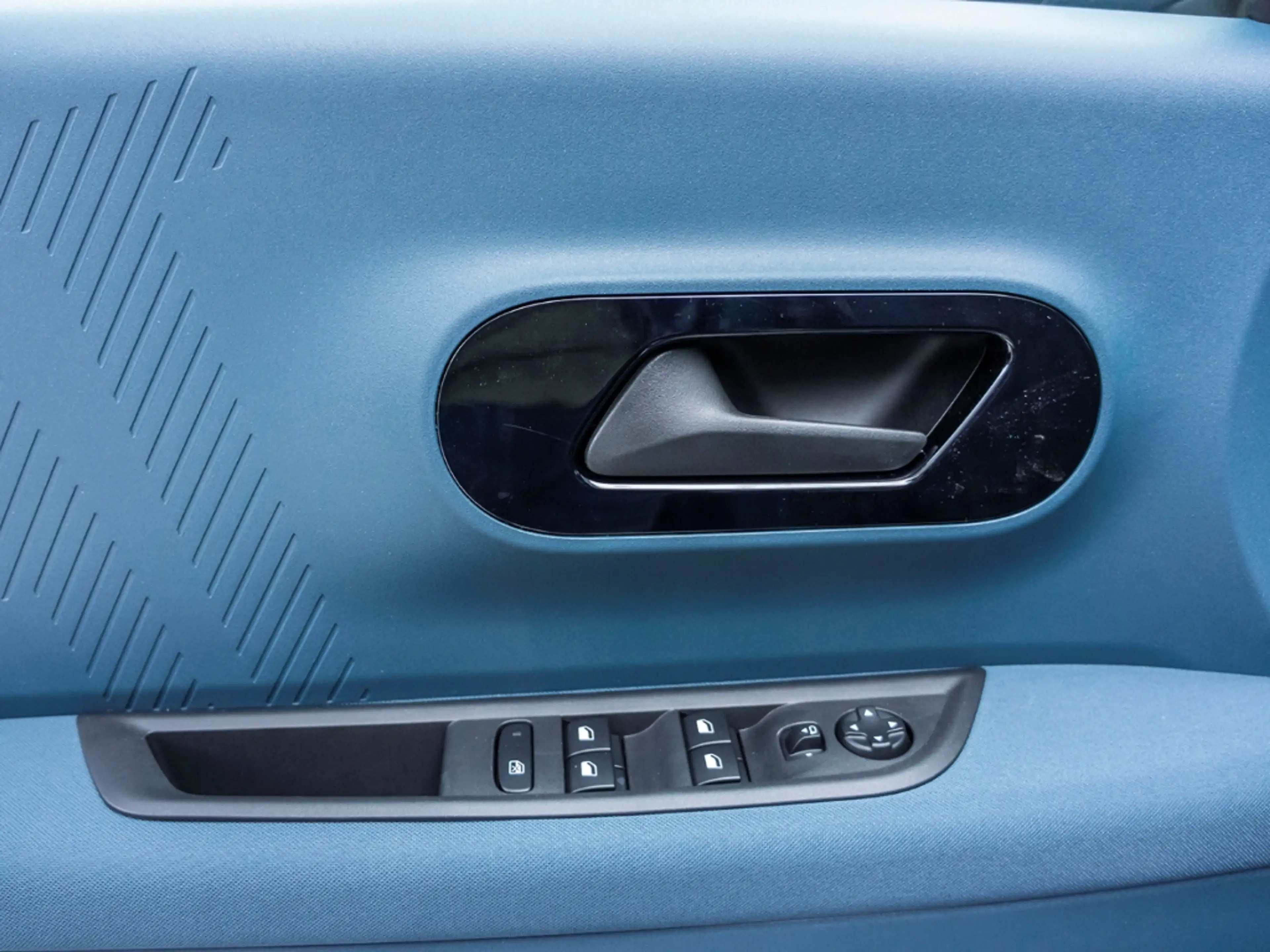 Fiat Grande Panda 1.2 Turbo 74 kW La Prima PDC Apple Carplay — photo 12
