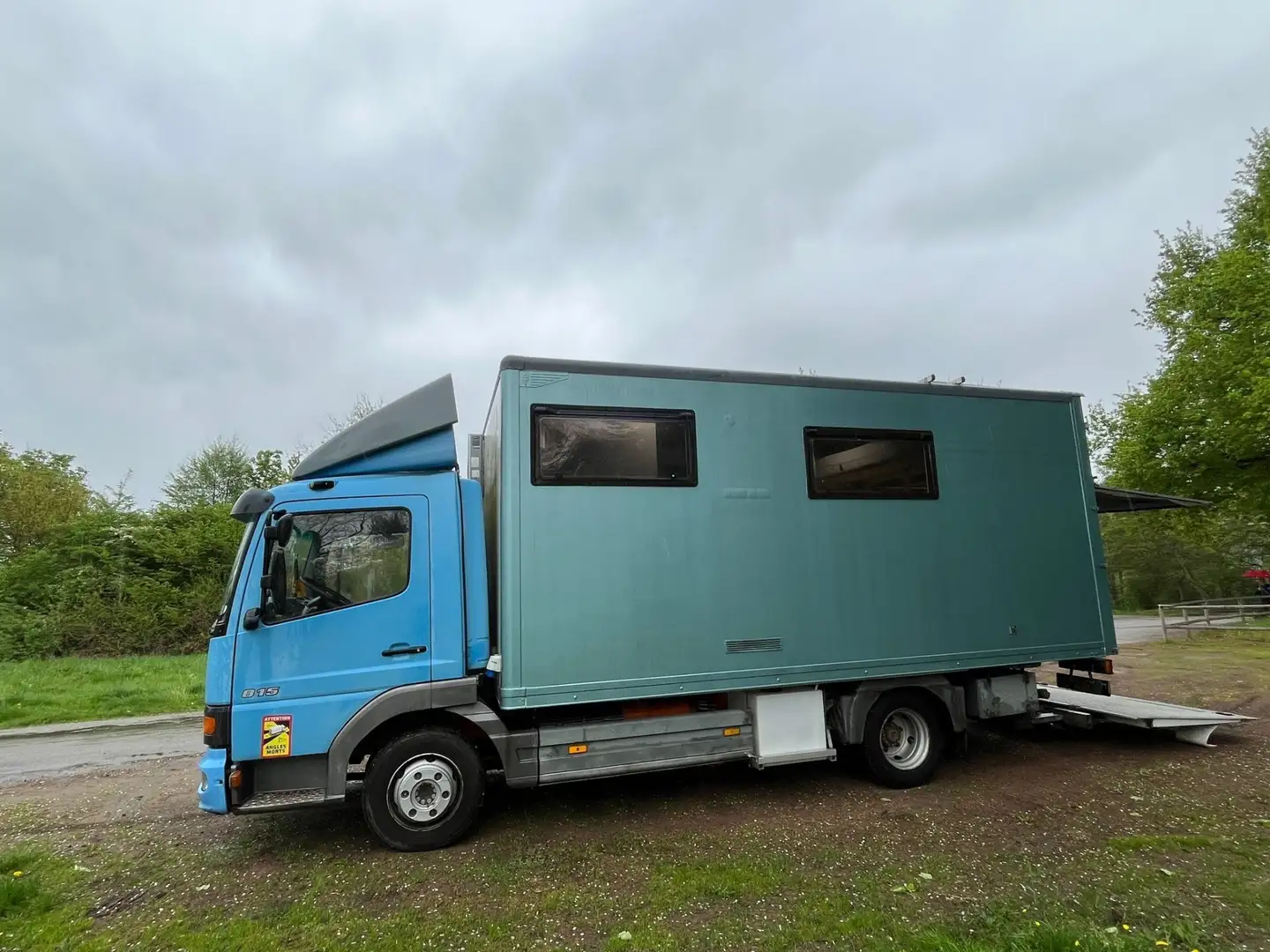 Mercedes-Benz Atego 815 Blue - 2
