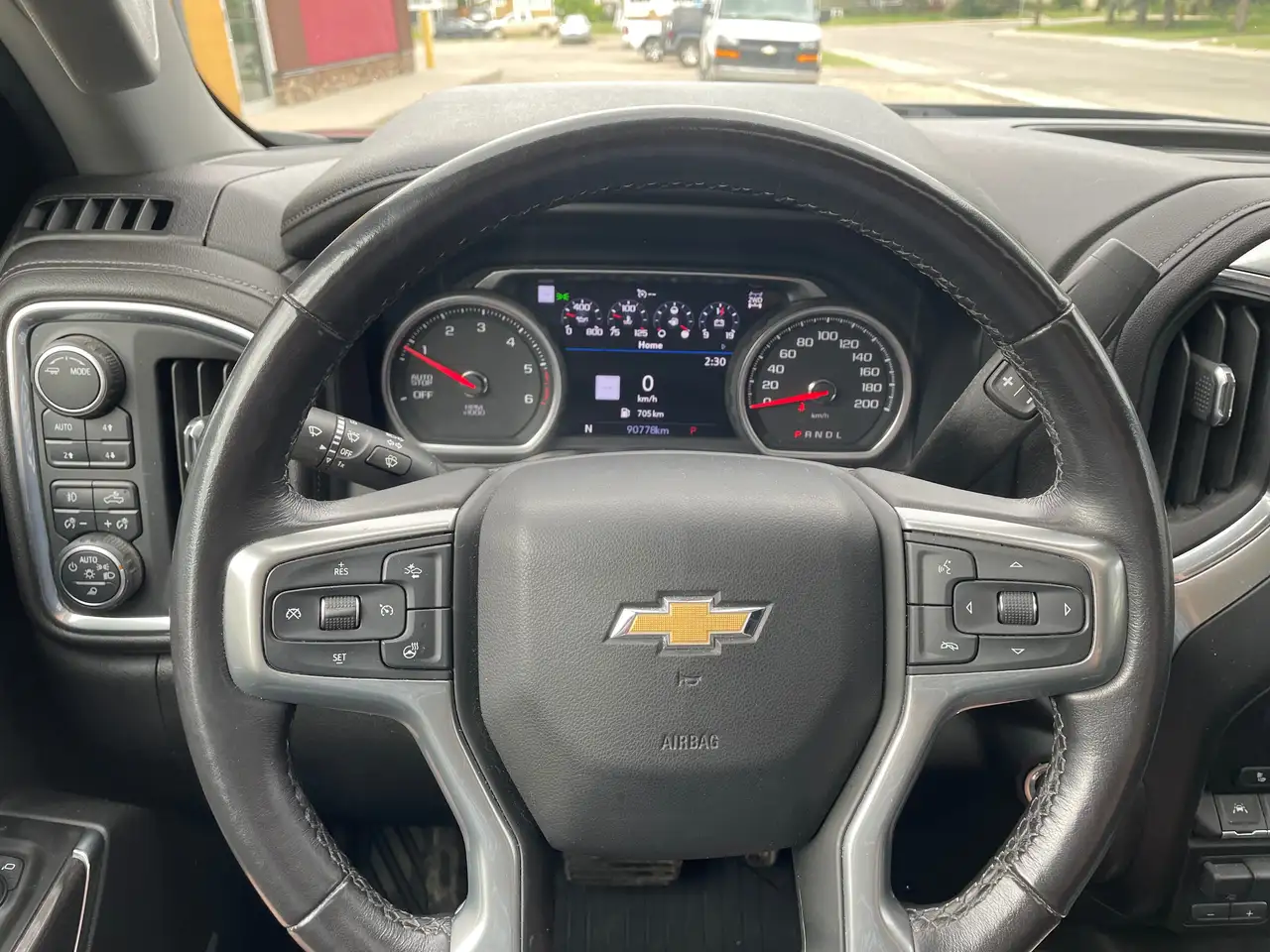 Chevrolet Silverado 1500 снимка Chevrolet Silverado 1500