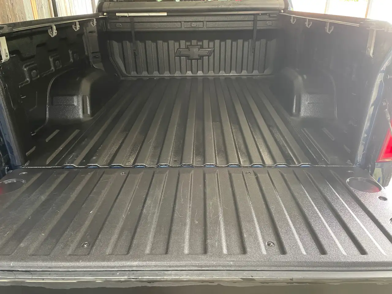 Chevrolet Silverado 1500 снимка Chevrolet Silverado 1500