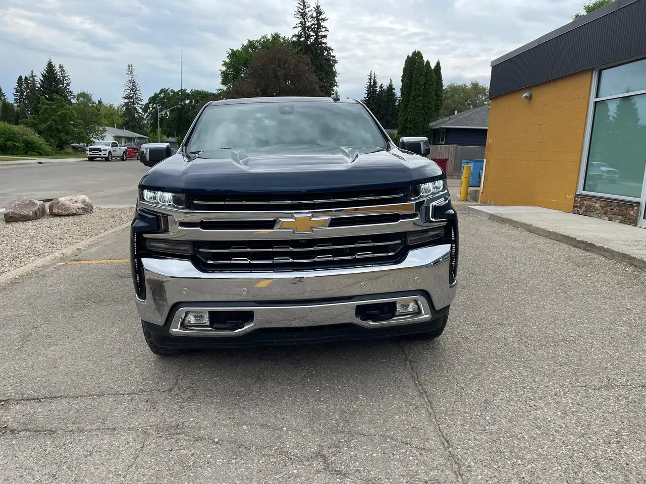 Chevrolet Silverado 1500 снимка Chevrolet Silverado 1500