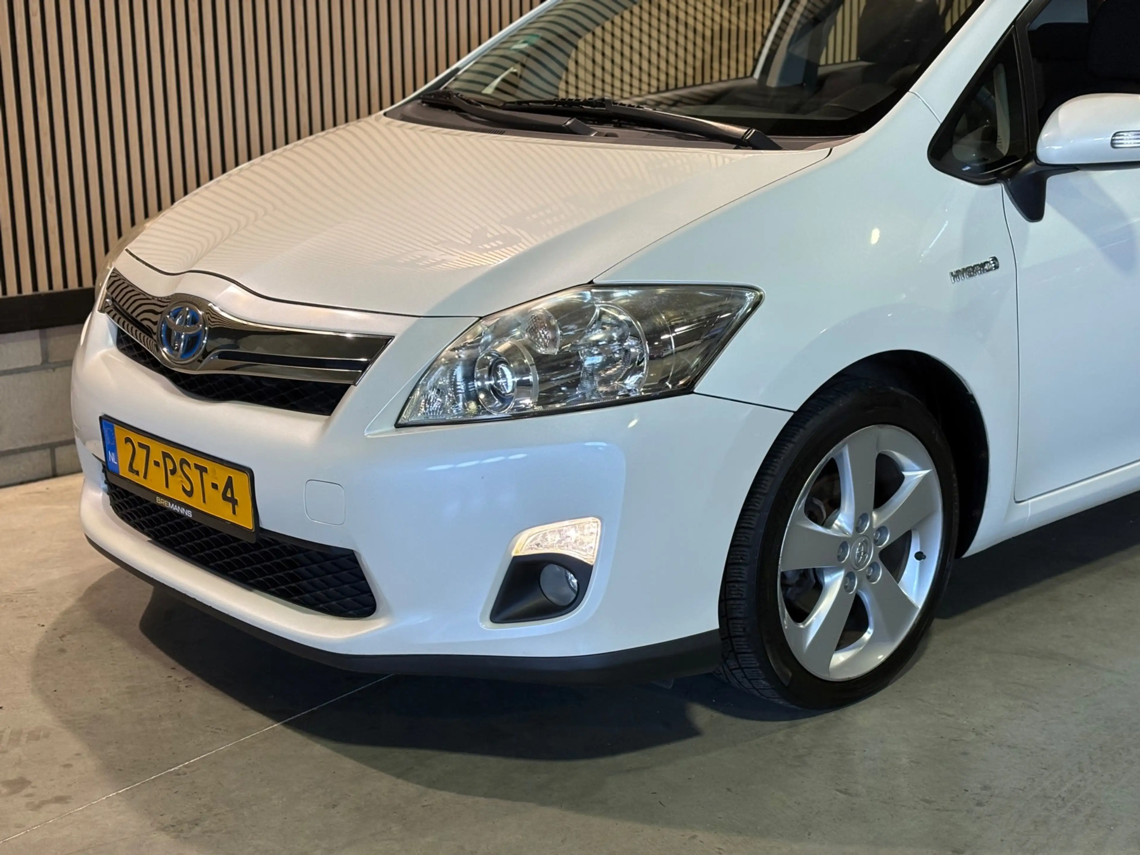 Toyota Auris 1.8 Full Hybrid Dynamic — photo 6