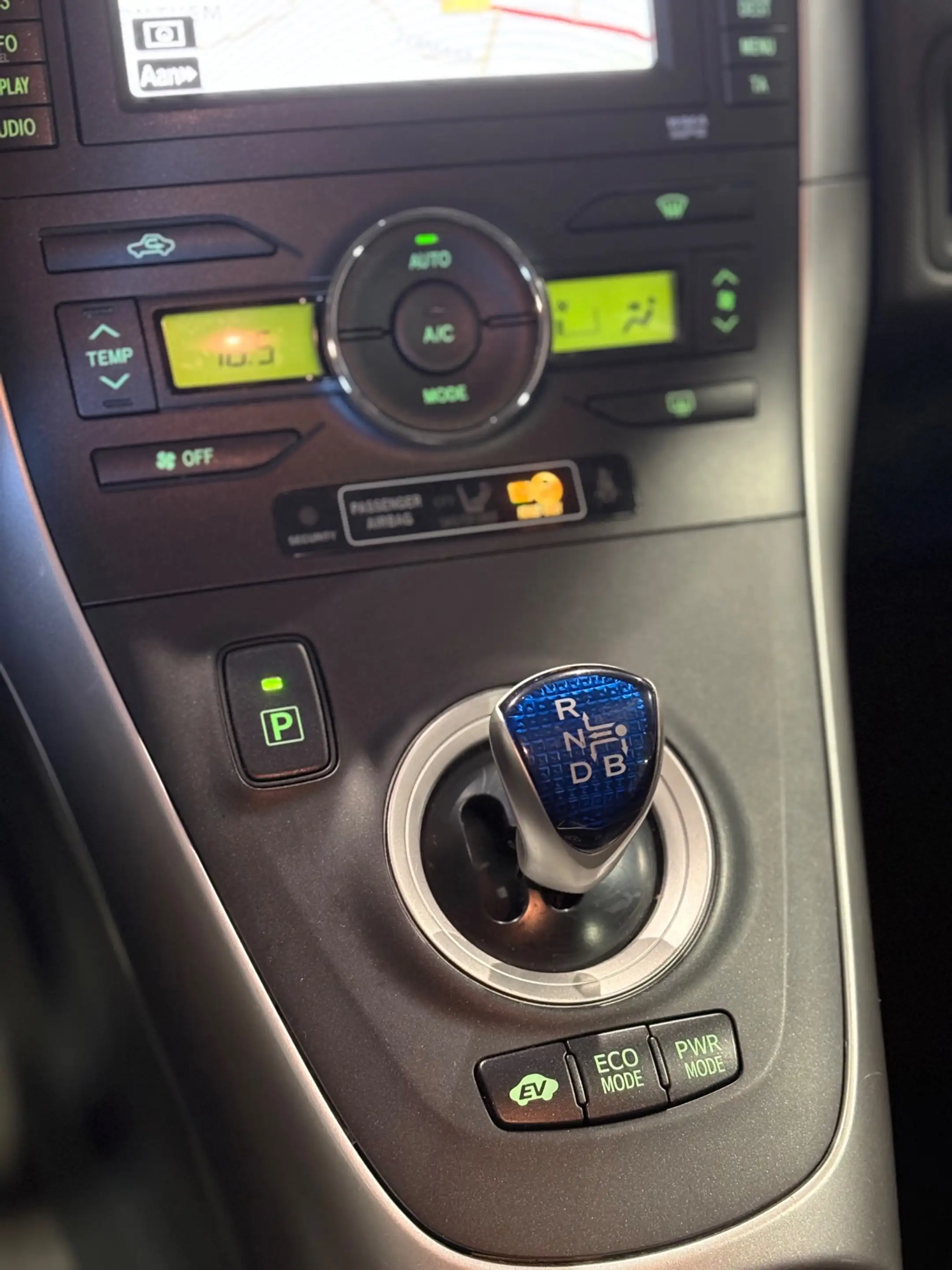 Toyota Auris 1.8 Full Hybrid Dynamic — photo 8