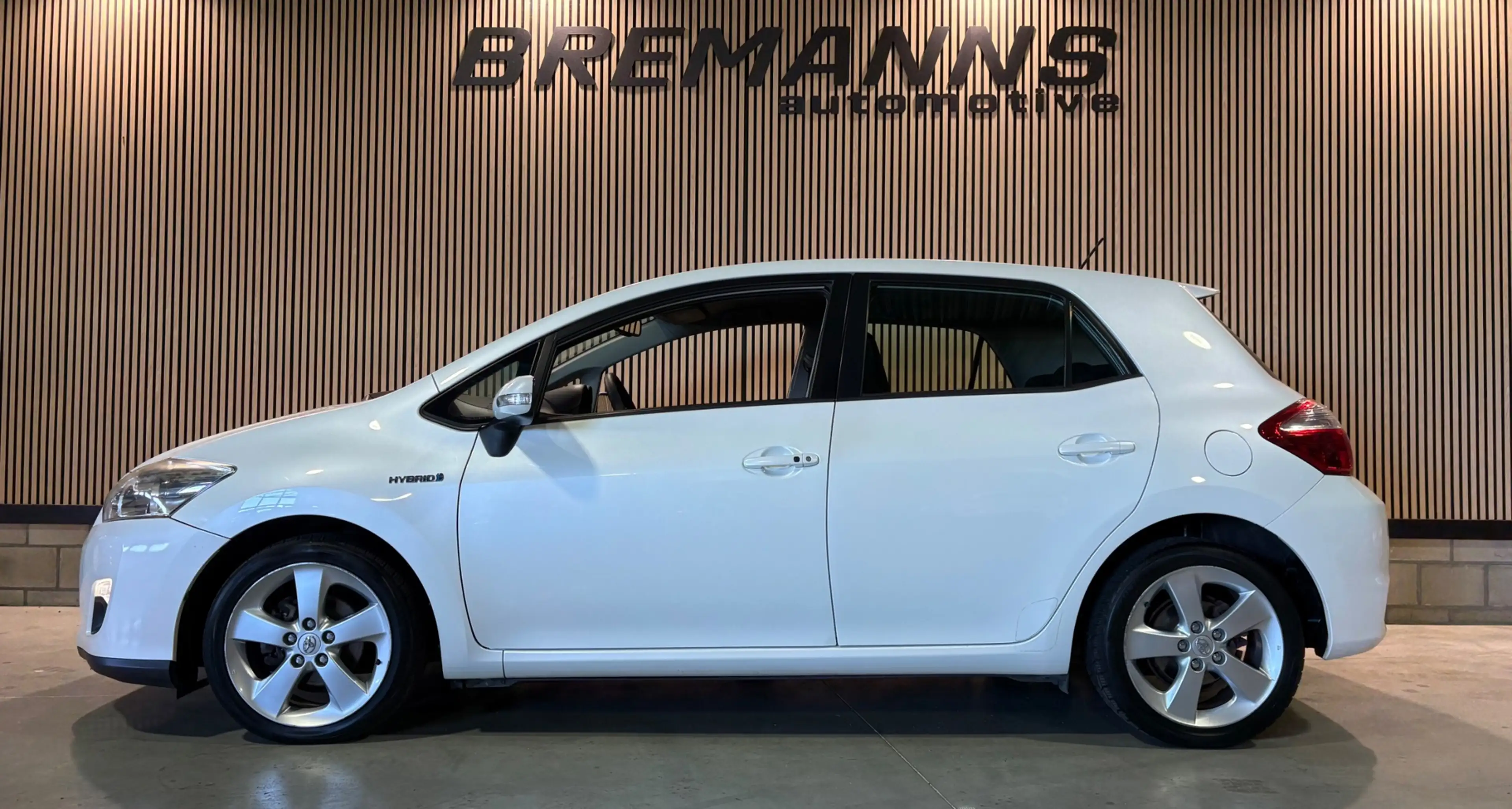 Toyota Auris 1.8 Full Hybrid Dynamic — photo 5