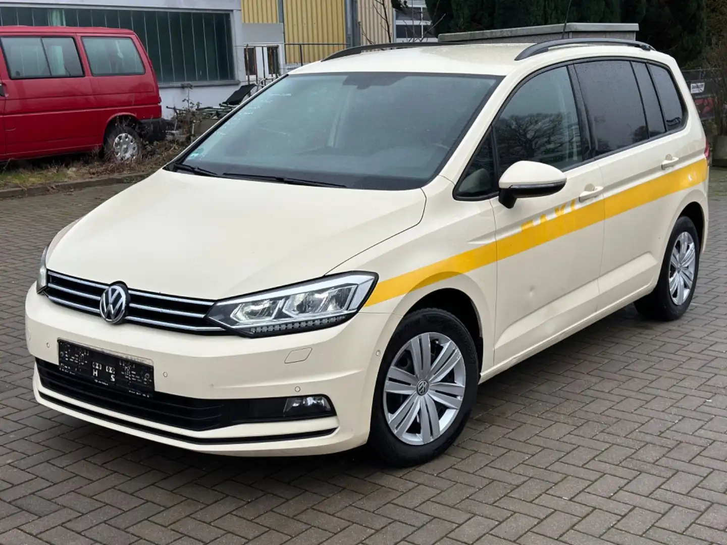 Volkswagen Touran 2.0 TDI Aut*PDC*Xenon*LED*7-Sitzer*Klima* Beige - 2