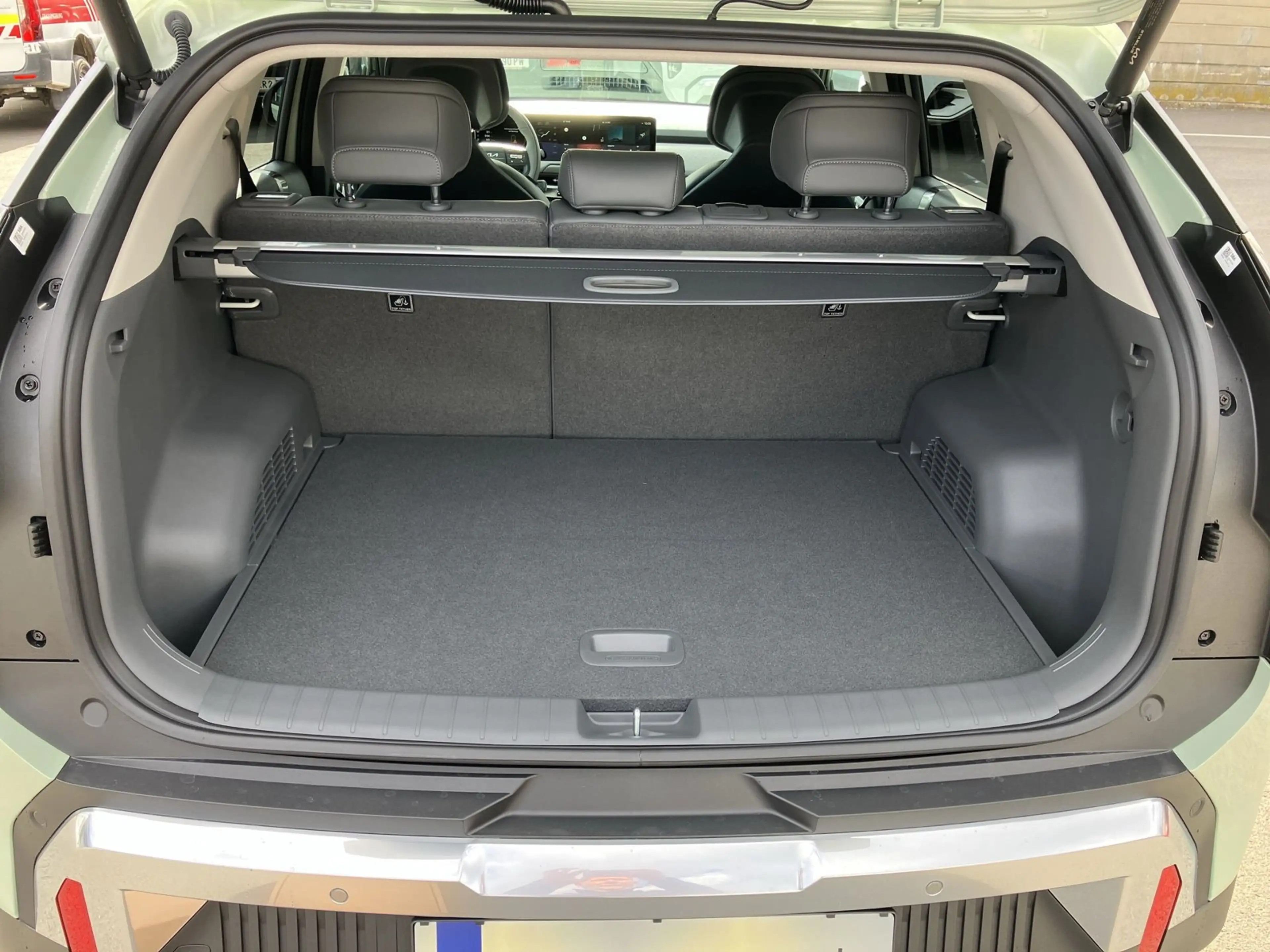 Kia EV3 EARTH PLUS — photo 15