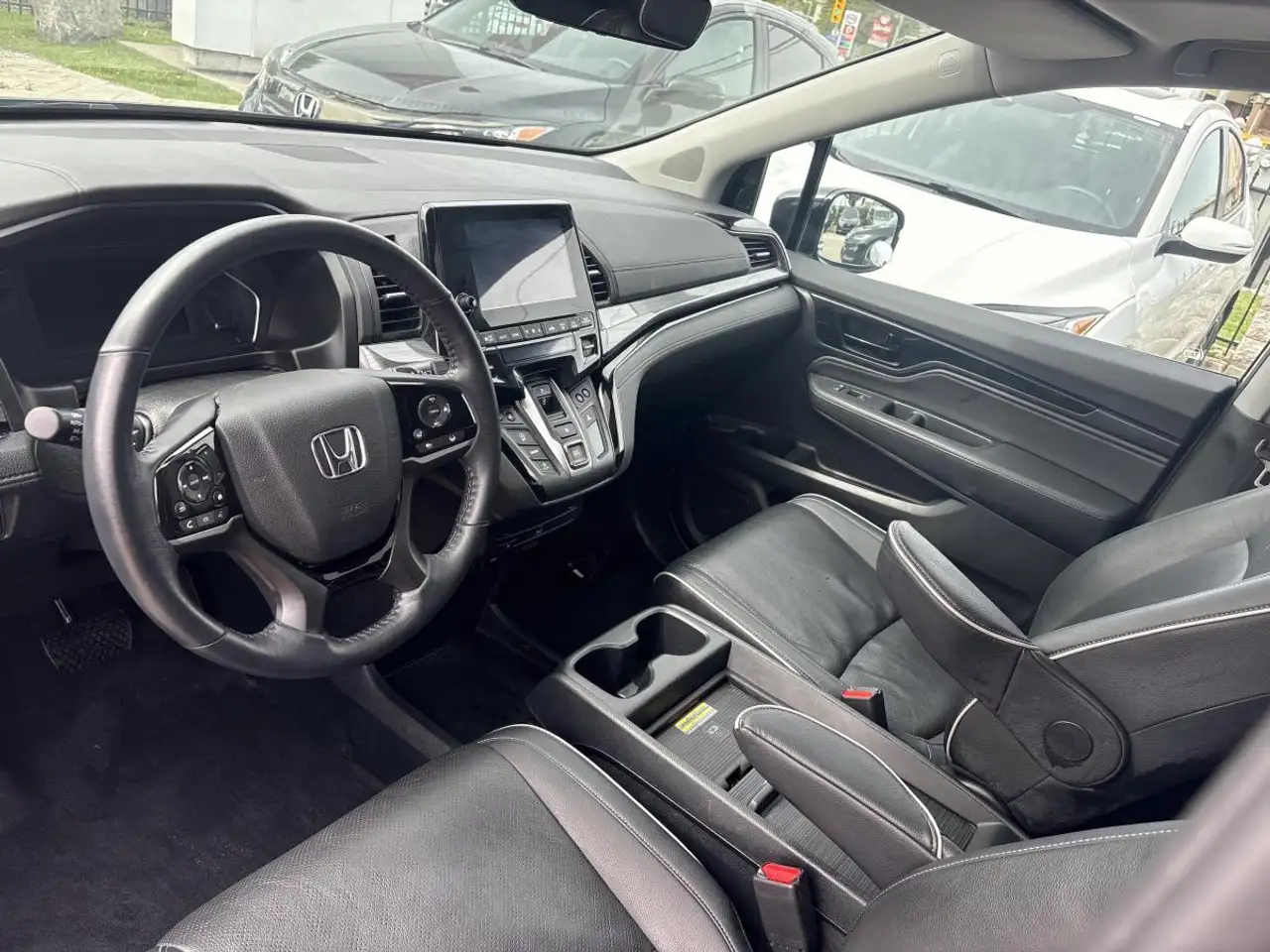 Honda Odyssey снимка Honda Odyssey