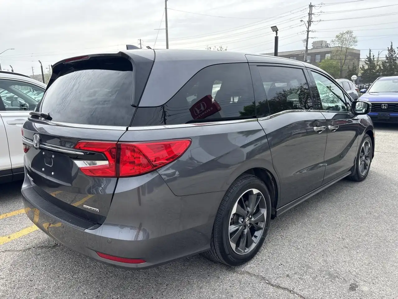 Honda Odyssey снимка Honda Odyssey
