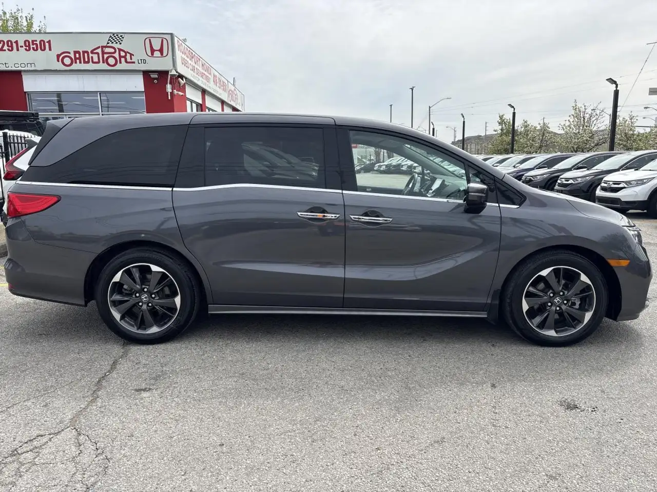 Honda Odyssey снимка Honda Odyssey