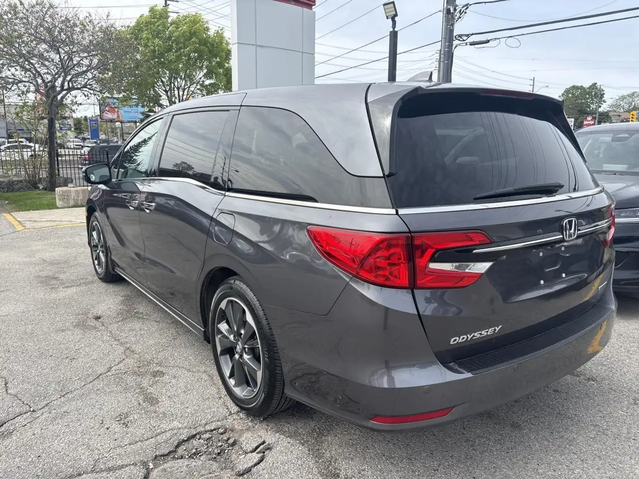 Honda Odyssey снимка Honda Odyssey